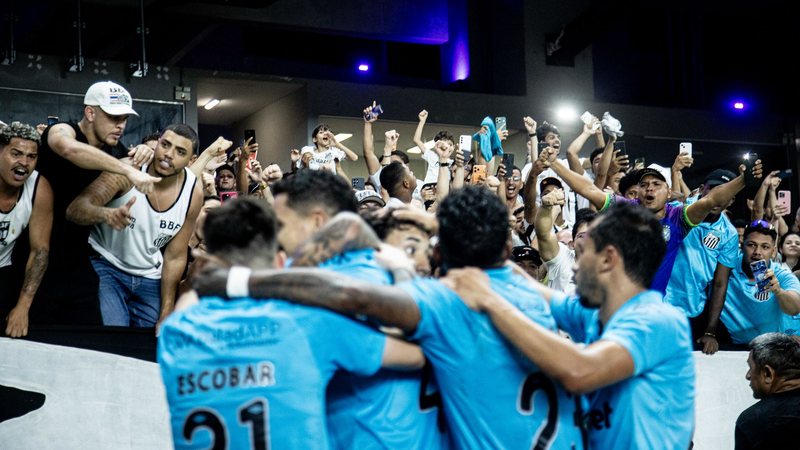 Santos chega à 8° posição no Brasileirão pela primeira vez em quatro anos