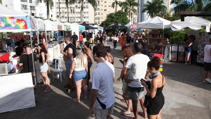 Santos tem bazar com comida grega e feiras criativas no fim de semana