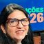 Foto de Adriana Machado em entrevista ao podcast Eleições 2026