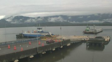 Foto da travessia de balsas