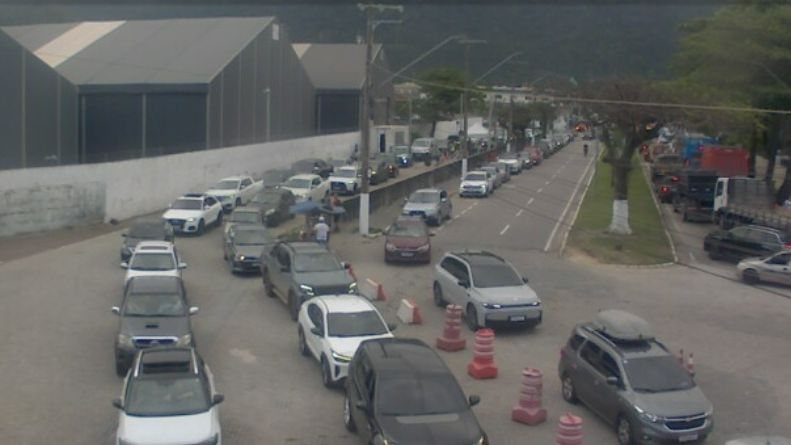 Foto da travessia de balsas