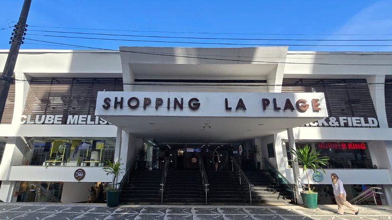 Foto da fachada do shopping La Plage