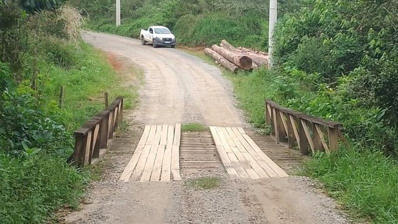 Imagem da ponte antes da interdição