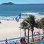 imagem da bandeira na praia do tombo