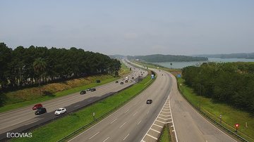 Km 28 Imigrantes. Pistas, sentido Capital. começas a apresentar lentidão. - Foto: Ecovias