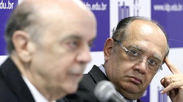 Senador José Serra (esquerda) ao lado do ministro Gilmar Mendes (direita) - Reprodução/Internet