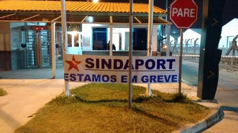 Greve dos portuários de São Sebastião começou na manhã desta quinta-feira, 27  greve portuários são sebastião - Divulgação