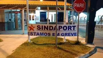 Greve dos portuários de São Sebastião começou na manhã desta quinta-feira, 27  greve portuários são sebastião - Divulgação