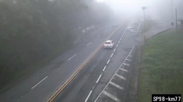 Rodovia Mogi-Bertioga. Trecho de serra (km 77) - Foto: DER-SP