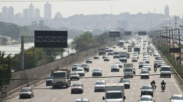 Dirigir alcoolizado aumenta mais de três vezes a chance de morte - © Arquivo/Agência Brasil