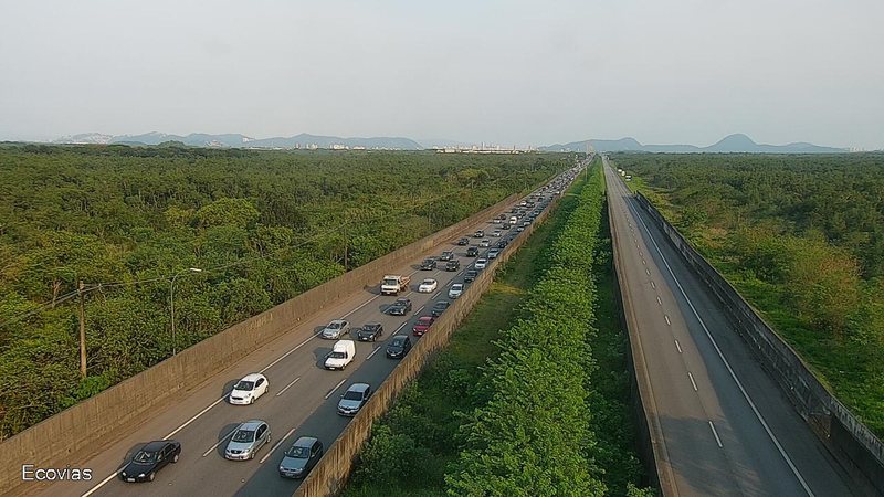 CONGESTIONAMENTO IMIGRANTES - Reprodução/Ecovias