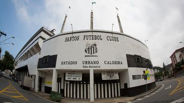 Carlos Sánchez torce o joelho e será reavaliado no Santos nesta sexta - Ivan Storti / Santos FC
