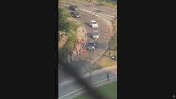 Imagem Fuzuê carioca: praia do Rio tem aglomeração e suposto arrastão em dia de recorde de calor | Vídeo