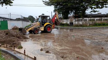 Bertioga realiza mutirão para amenizar estragos das chuvas - Reprodução/Facebook