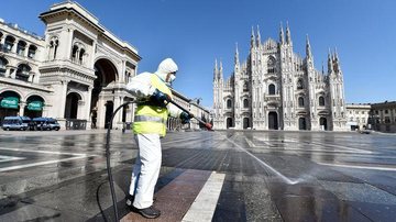 Casos de covid-19 na Itália atingem novo recorde diário - © Reuters/Flavio Lo Scalzo/Diretos Reservados