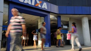 Caixa abre programa de demissão voluntária para 7,2 mil empregados - Tânia Rego/Agência Brasil