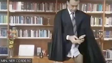 Imagem Ministro aparece sem calça em sessão virtual