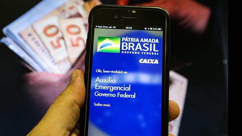 Bolsonaro sanciona projeto de lei que cria poupança social digital - © Marcello Casal JrAgência Brasil