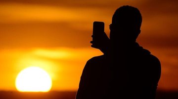 Excessos durante o verão podem causar problemas circulatórios - © Marcello Casal JrAgência Brasil