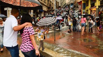 PM reforça segurança nos comércios populares de São Paulo - © Rovena Rosa/Agência Brasil