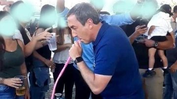 Prefeito de Mogi das Cruzes confirma vídeo em que aparece fumando narguilé - Reprodução