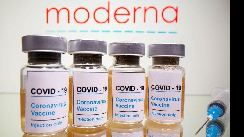 EUA autorizam vacina da Moderna contra a covid-19 - © REUTERS/Dado Ruvic/Illustration/Direitos Reservados