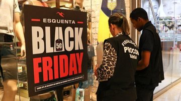Maior parte dos questionamentos refere-se a atraso ou não entrega do produto Black Friday requer atenção às compras online - Divulgação