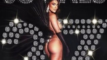 Sem roupa? Juliana Paes divulga foto no banheiro e dá o que falar