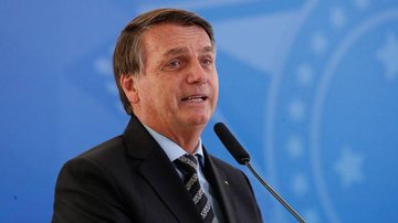 Bolsonaro edita MP que flexibiliza regras de aquisição de vacinas - © Alan Santos/PR