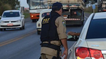 Edital para concurso da PRF deve sair em janeiro - © Marcello Casal jr/Agência Brasil