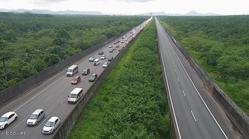 Km 59 da Rodovia dos Imigrantes. Tráfego lento - Foto: Ecovias