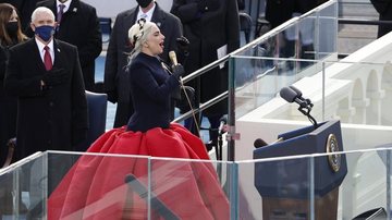 Imagem Lady Gaga canta hino dos EUA em posse de Joe Biden