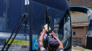 Veículos de turismo de um dia tem restrições de circulação e estacionamento na cidade - Foto: Divulgação / Prefeitura de São Sebastião