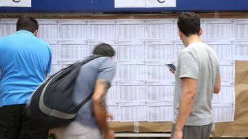 Veja cinco dicas para se preparar para o Enem 2020 - © Marcello Casal JrAgência Brasil