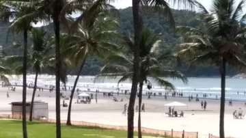 Movimento tranquilo nas últimas horas de praia de 2020. A partir das 19h desta quinta-feira, 31, praias da cidade serão interditadas para evitar aglomerações no réveillon. - Foto: Sistema Costa Norte