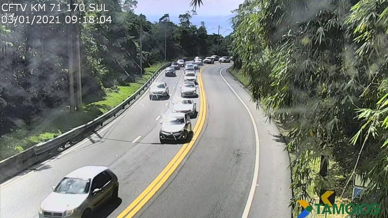 Trecho de serra da Tamoios flui com intensidade na manhã deste domingo, 03 - Foto: Tamoios