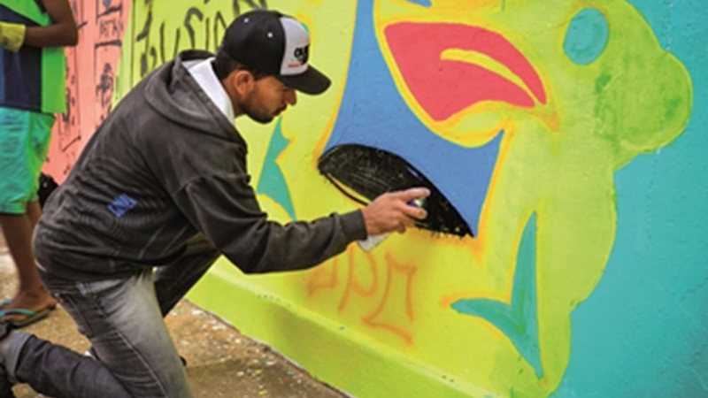 Oficina de grafite realizada em 2018 no Guarujá Oficina de Grafite Guarujá - Foto: Assessoria/Divulgação