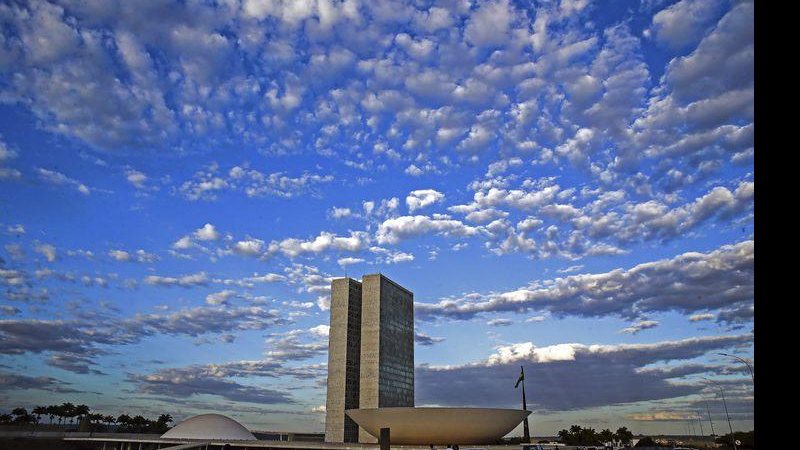 Senado: divergências podem tirar PEC emergencial da pauta de amanhã - © Marcello Casal JrAgência Brasil