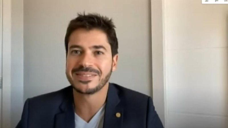 Imagem Entrevista com Júnior Bozzella