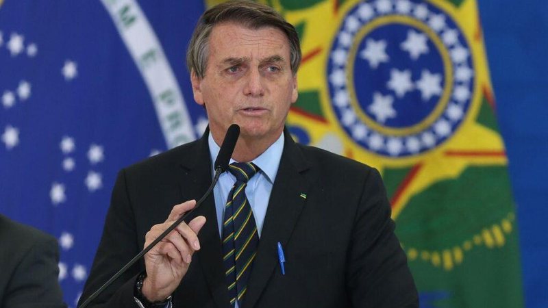 Bolsonaro assina decreto que cria Comitê de combate à pandemia - © Fabio Rodrigues Pozzebom/Agência Brasil