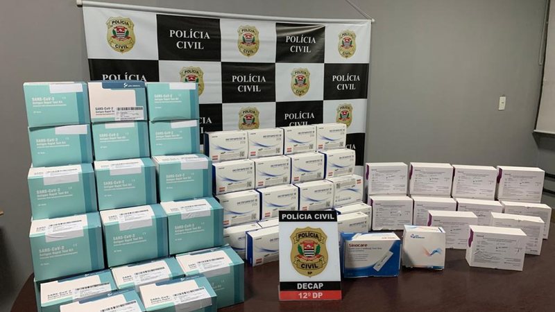 Chinesas são presas comercializando testes para Covid vencidos - Reprodução/Policia Civil