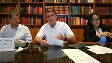 Bolsonaro confirma viagem à Argentina no final do mês - © reprodução/Facebook
