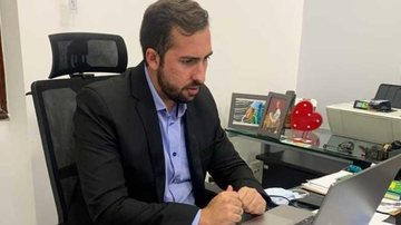 Prefeito fez anúncio na madrugada deste domingo e pediu "pelo amor de Deus" que população coopere. Cidade entra em lockdown nesta terça-feira (23). Colapso da Saúde em SV - Imagem: Reprodução / Redes Sociais