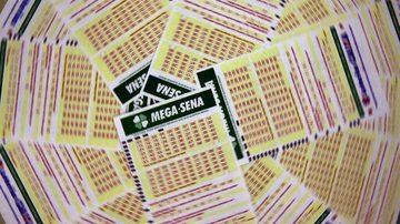 Mega-Sena sorteia nesta quarta-feira prêmio estimado em R$ 22 milhões - © Marcello Casal JrAgência Brasil