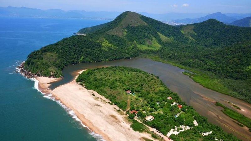 Corpo de mulher é encontrado na praia de Caraguatatuba (SP) - Luís Gava/PMC