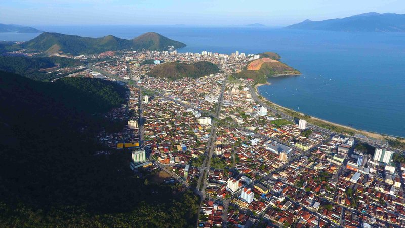 Multa para pessoas flagradas sem máscara e estabelecimentos permissivos variam entre R$ 524,59 e R$ 5 mil - Reprodução/ Prefeitura de Caraguatatuba