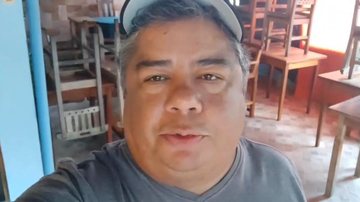 No vídeo, Marcos Fernandes, do Quiosque do Marquinhos, se emociona e diz que chegou no limite - Foto: Divulgação/ Reprodução