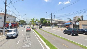 Quarto elemento estava na conveniência de posto de combustível onde comprou bebidas e cigarros com cartão roubado - Reprodução/ Google Street View