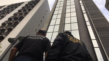 Ao todo, foram cumpridos 38 mandados de busca e apreensão e 5 mandados de prisão temporária, expedidos pela 2ª Vara Criminal Federal de São Paulo, por ordem do Tribunal Regional Federal da 3ª Região (TRF3) - Foto: Divulgação/ Policia Federal