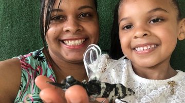 Aluna de 5 anos ensina como evitar a dengue de forma diferente na internet - Divulgação/Youtube